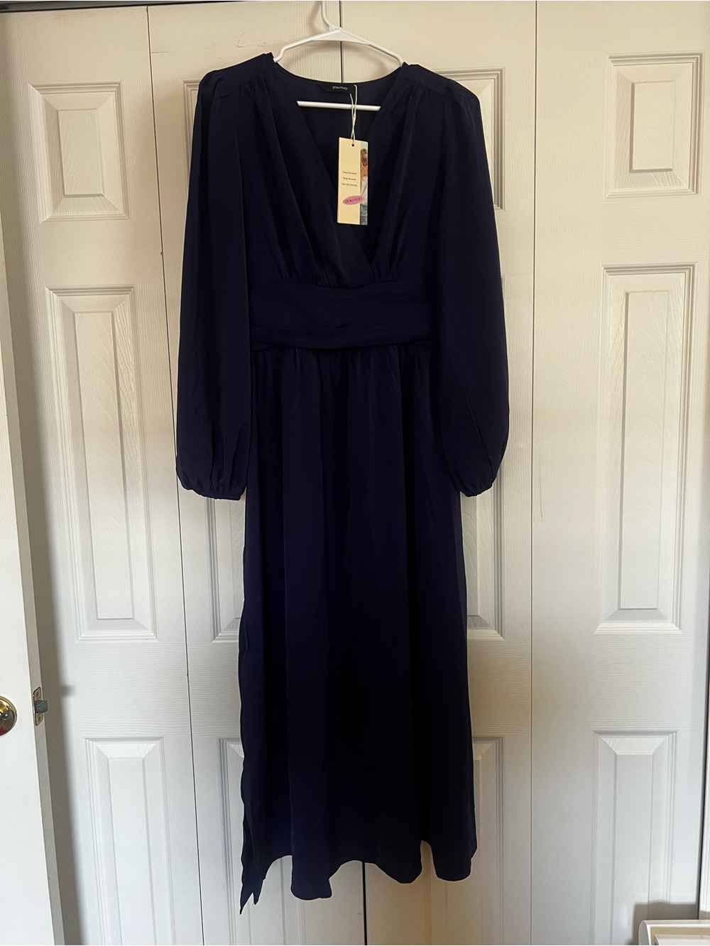 Dokotoo Women’s Long Sleeve V-Neck Navy Dress